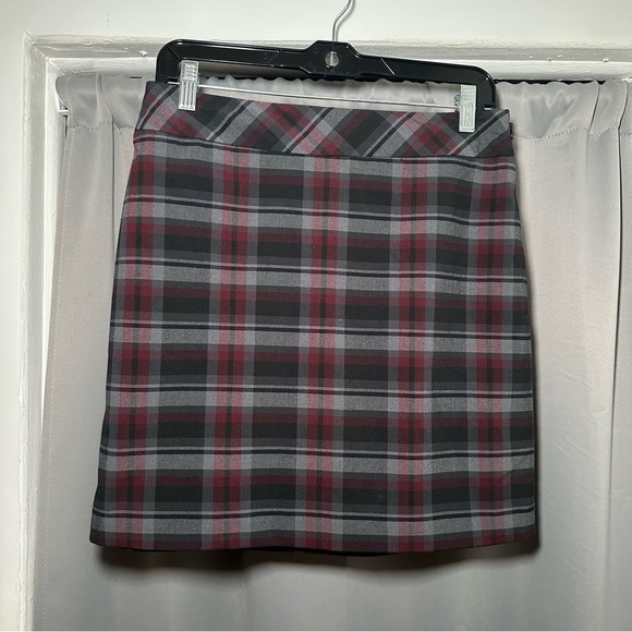 Ann Taylor Loft Petites Dark Academia Preppy Britney Spears Plaid Skirt Size 6P - Picture 1 of 11